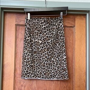 BADDIE Leopard Print Women's Skirt diy Bold, Confident, Glamorous
Figure-Hugging